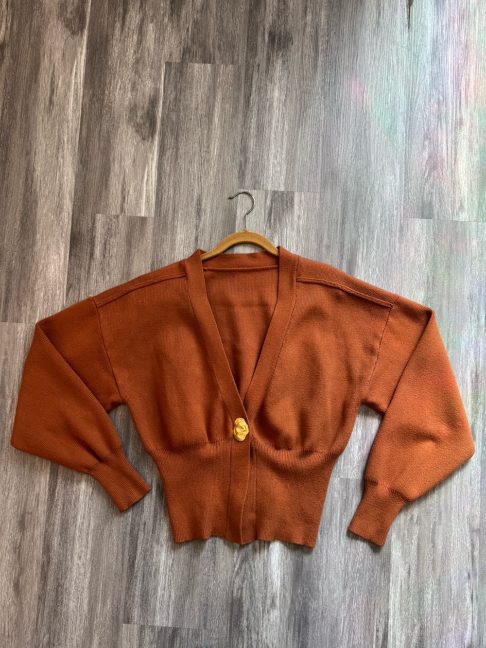 Women's Cropped Rust Orange V-Neck Cardigan with Decorative Button